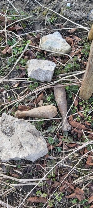 Dwa pociski moździerzowe odnalezione w m. Bogatyńskie