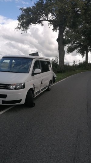 uszkodzony pojazd Volkswagen T5