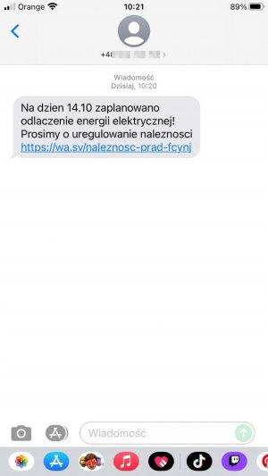 fałszywy sms przesłany przez oszusta