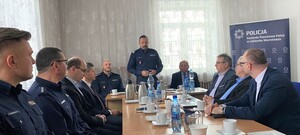 nadinsp. Tomasz Klimek Komendant Wojewódzki Policji w Olsztynie podczas przemowy