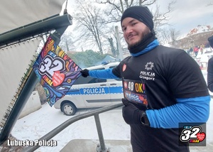 Policjanci grają z WOŚP!